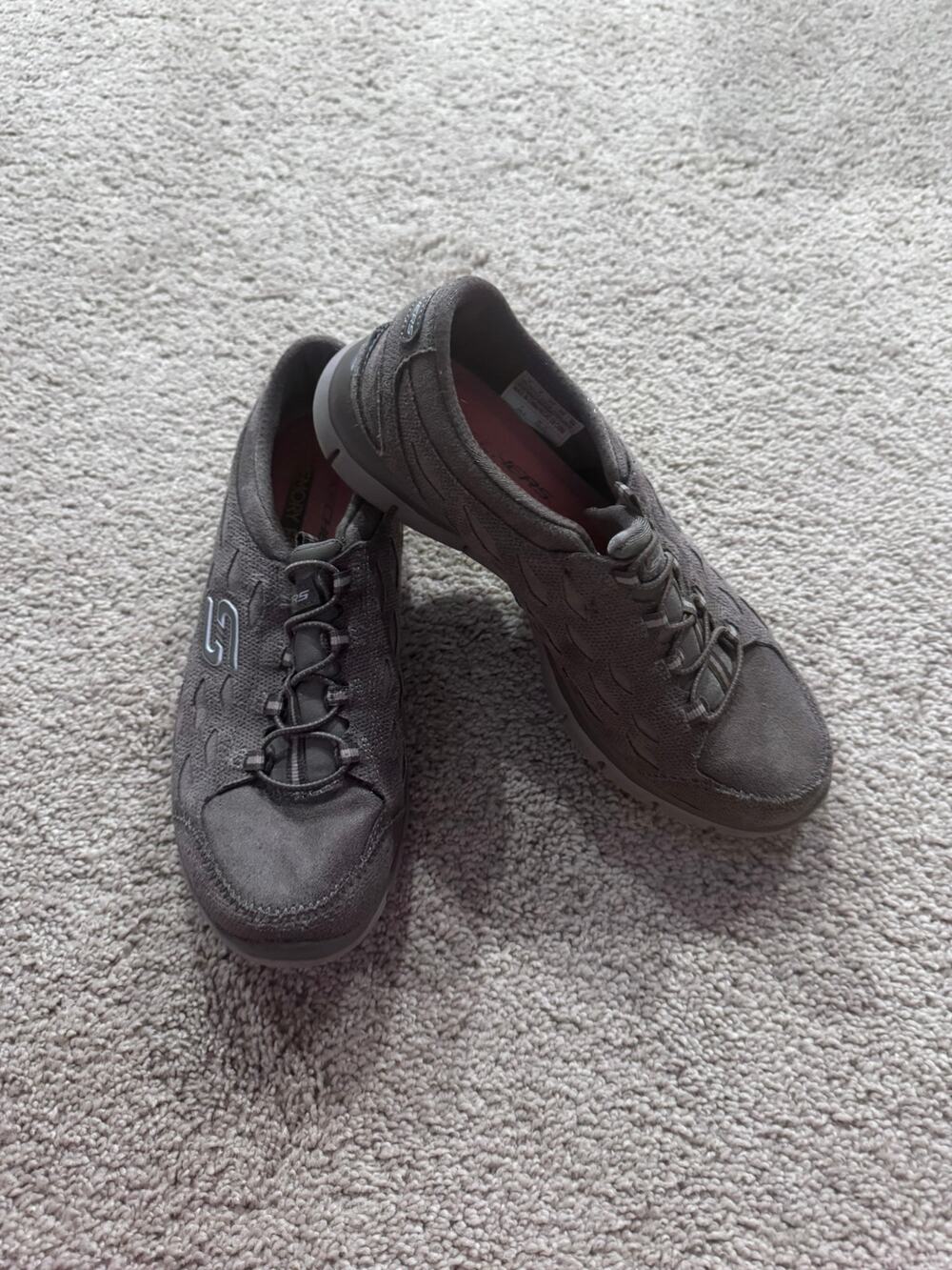 Skechers Elasticized Lace No Tie Slip On Sneakers Memory Foam Size 7 Dark Taupe